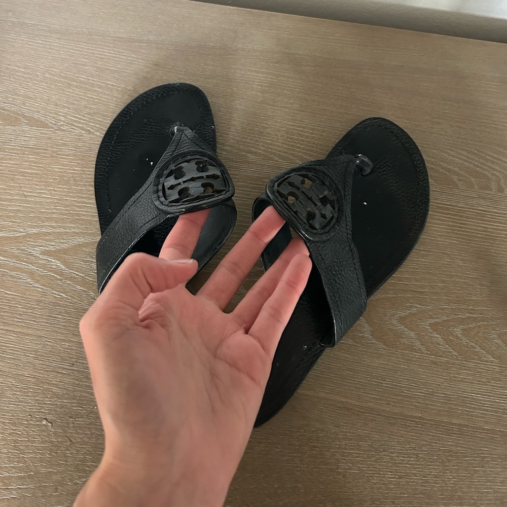 Tory Burch Full Leather Sandal, size 8